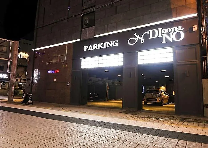 酒店 Station Dino